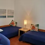 Mala Kuca Kraj Mora Grebaštica
