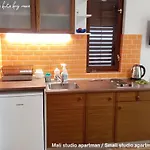 شقة Mala Kuca Kraj Mora