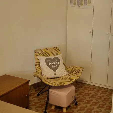 Mala Kuca Kraj Mora