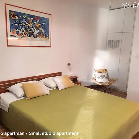 Mala Kuca Kraj Mora Apartmán Grebaštica