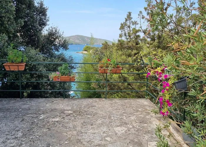 Apartment Mala Kuca Kraj Mora