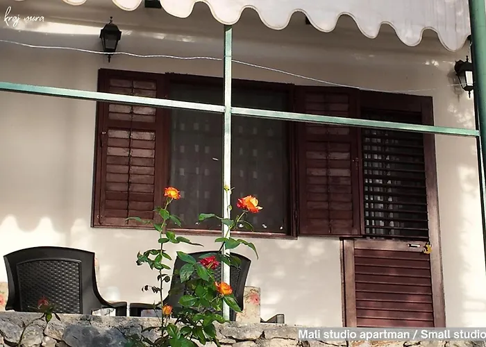 Mala Kuca Kraj Mora Grebaštica