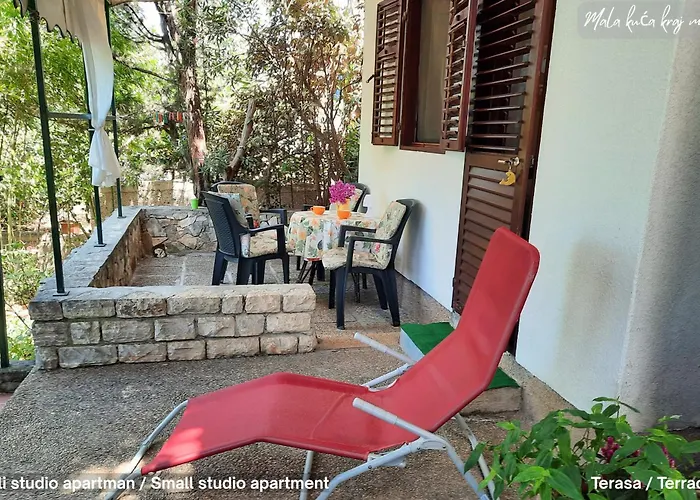 Mala Kuca Kraj Mora * Grebaštica